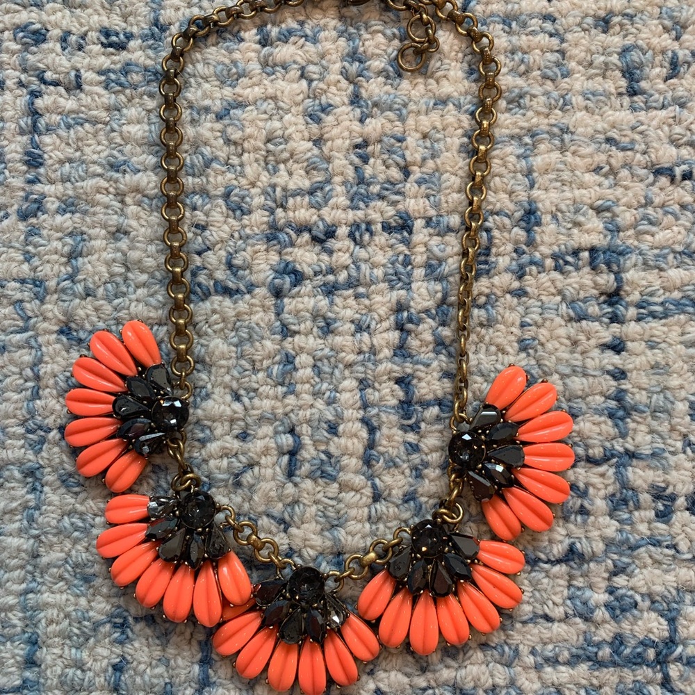• J. CREW • CORAL & BLACK STATEMENT NECKLACE •